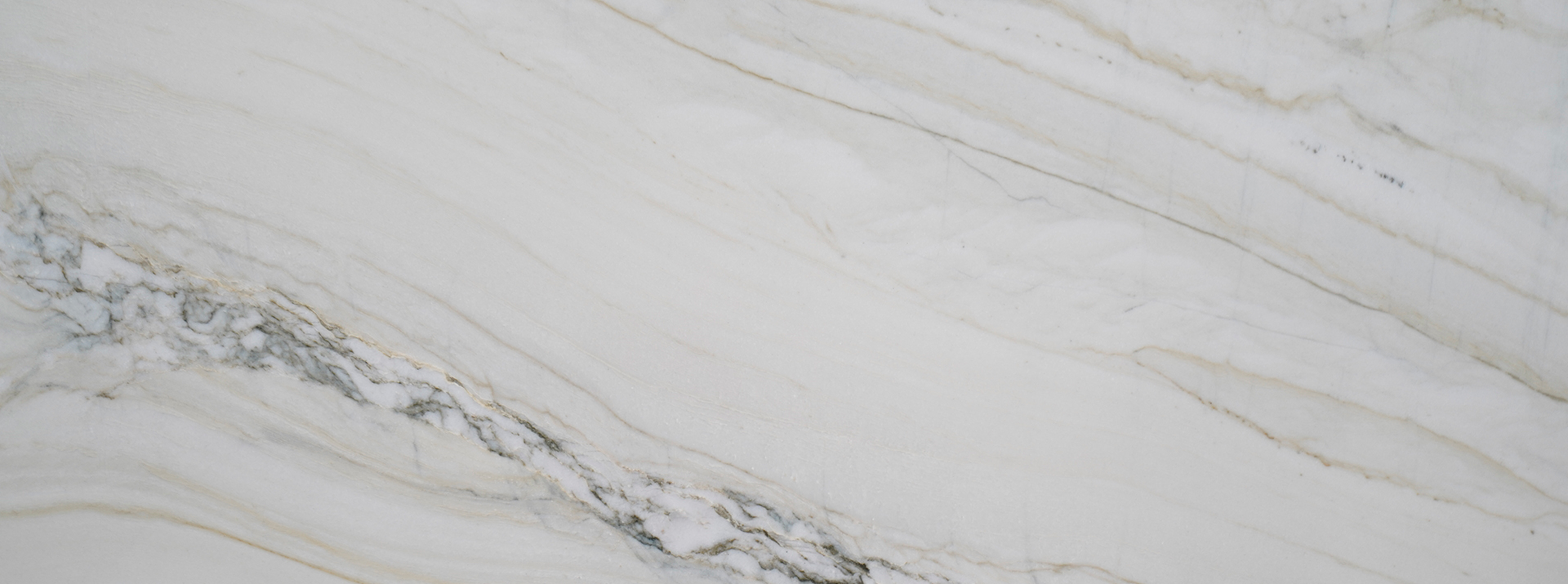 White-Bellagio-Honed-25812--Closeup