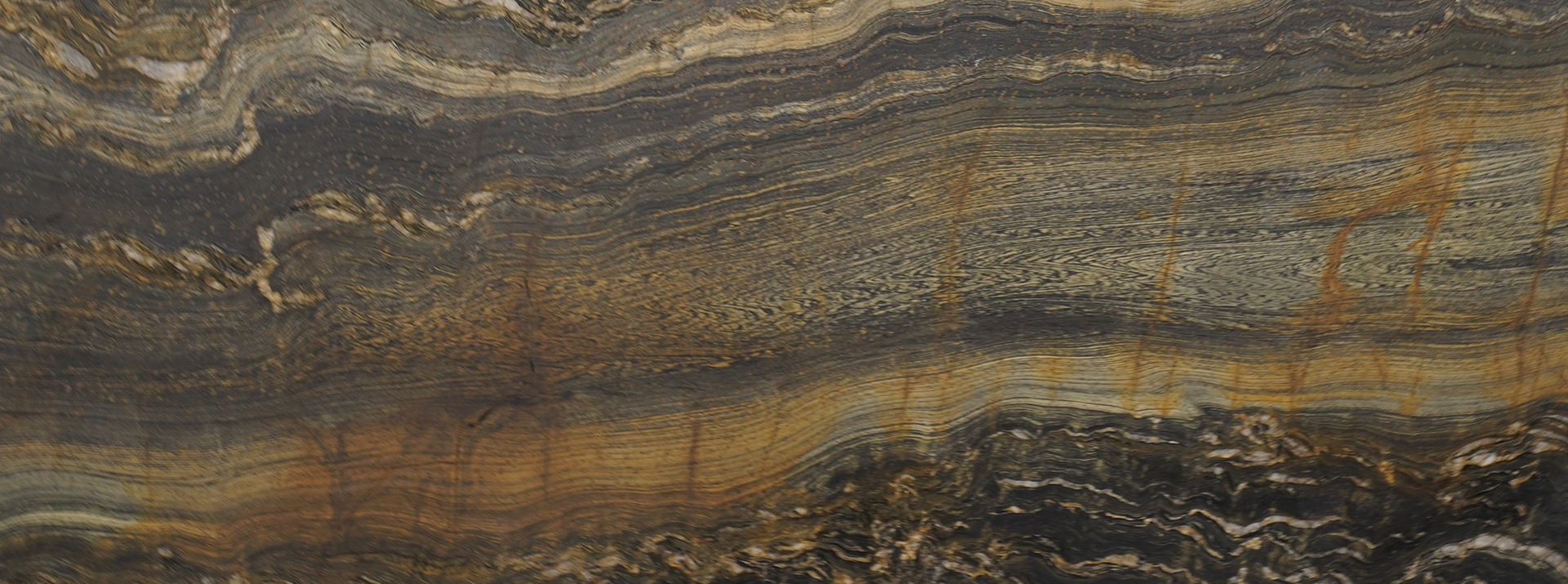 Mahogany-Leather-34400---Closeup
